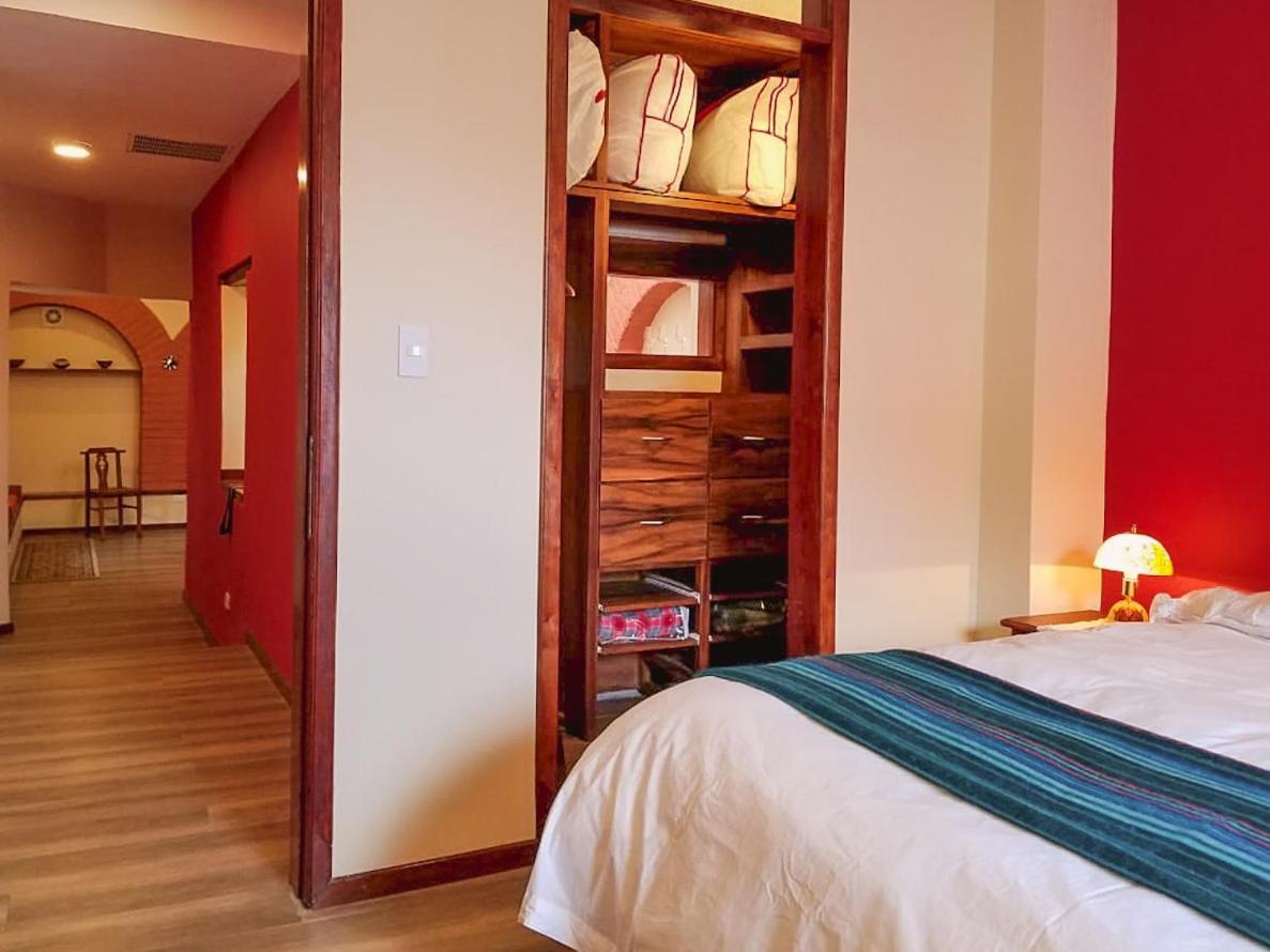 Casa Lunaloma - Boutique Apartments كويتو الغرفة الصورة