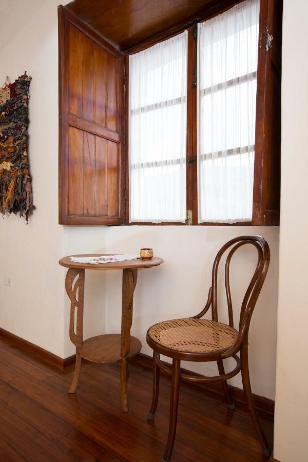 Casa Lunaloma - Boutique Apartments كويتو الغرفة الصورة
